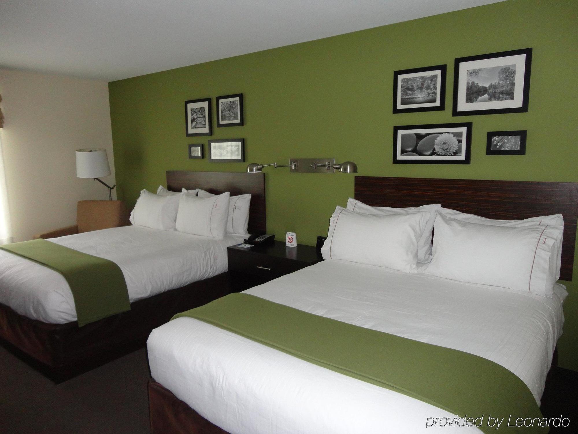 Holiday Inn Express Hotel & Suites Rogers By Ihg Exteriör bild